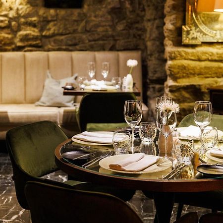 Schloessle Hotel - Small Luxury Hotels Of The World Tallin Exterior foto Interior of the restaurant