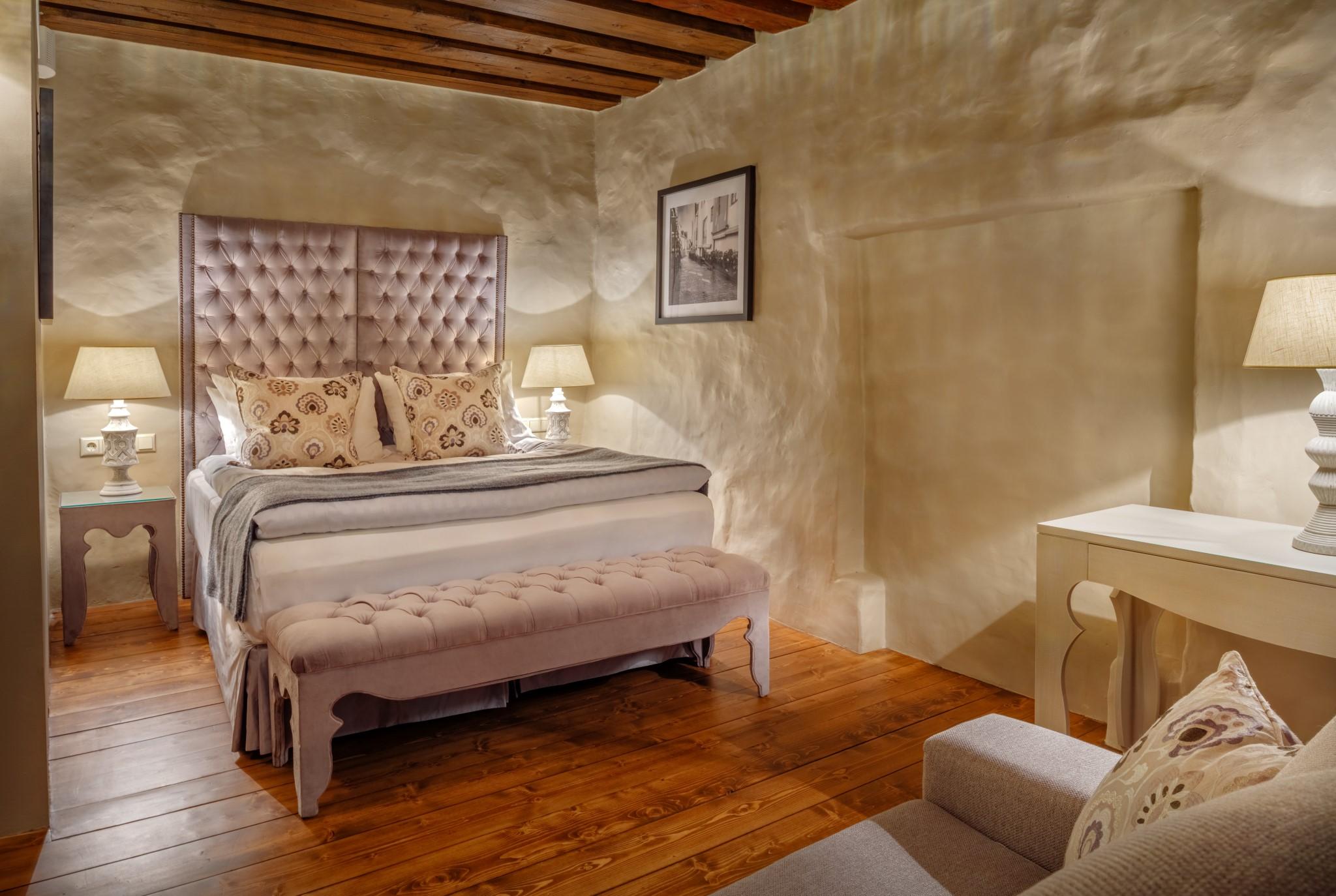 Schloessle Hotel - Small Luxury Hotels Of The World Tallin Exterior foto A bedroom at the hotel